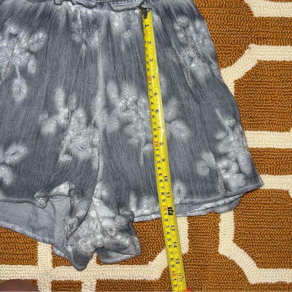 Free People Julia Tie Dye Cold Shoulder Embroidered Shorts Blue Romper XS EUC - Picture 12 of 14